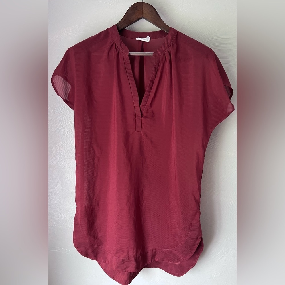 Lush (S) sheer longer rust color blouse